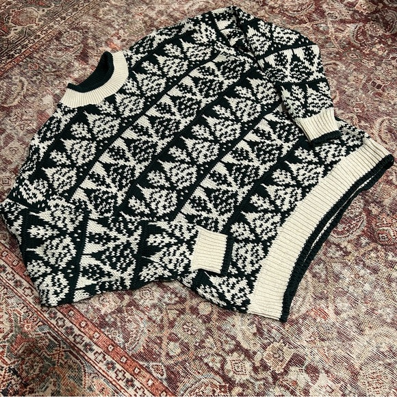 Vintage American Eagle Tree Sweater Medium - Picture 2 of 10